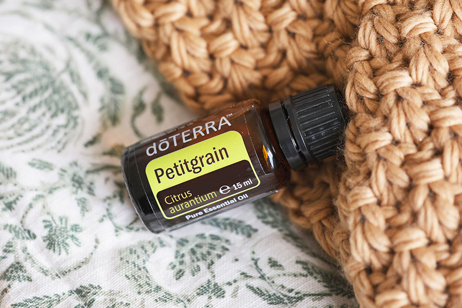 Petitgrain 900x600